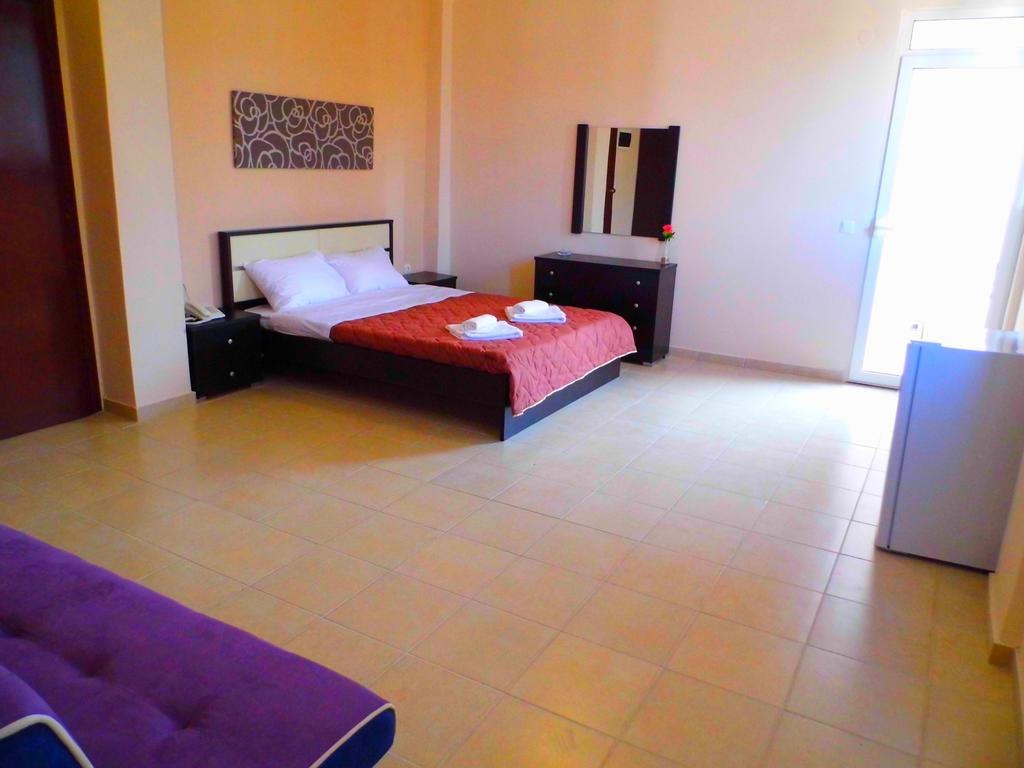 מטהמורפוסי Golden Beach Hotel מראה חיצוני תמונה