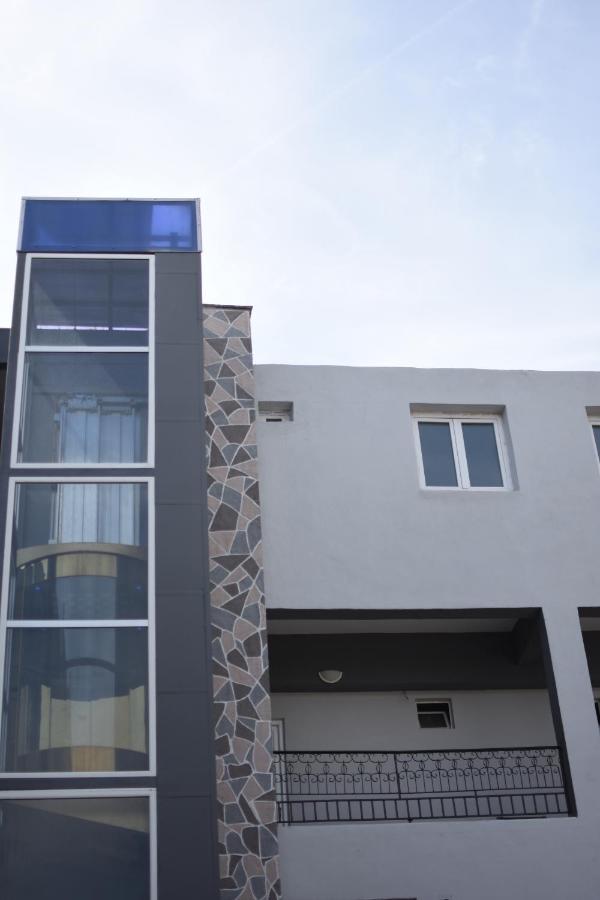 מטהמורפוסי Golden Beach Hotel מראה חיצוני תמונה