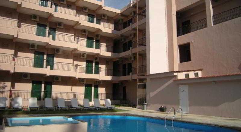 מטהמורפוסי Golden Beach Hotel מראה חיצוני תמונה